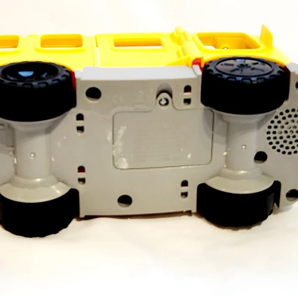 Fisher Price Little People School Bus with 4 Figures Lights Sounds Yellow Toy